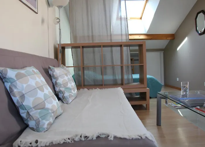 Apartment Meuble 2* Climatise Dans Un Quartier Calme