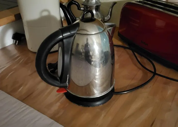 Meuble 2* Climatise Dans Un Quartier Calme Apartment